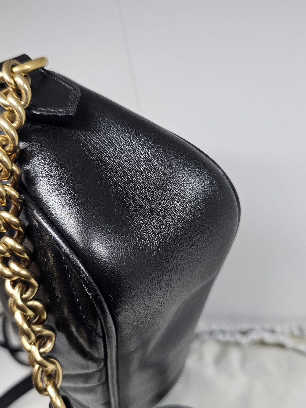 Gucci Marmont Chevron Leather Camera Bag - Black - Picture 5 of 11